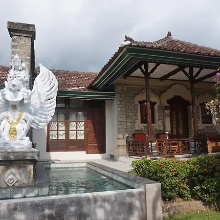 Bali Taman Beach Resort & Spa Lovina
