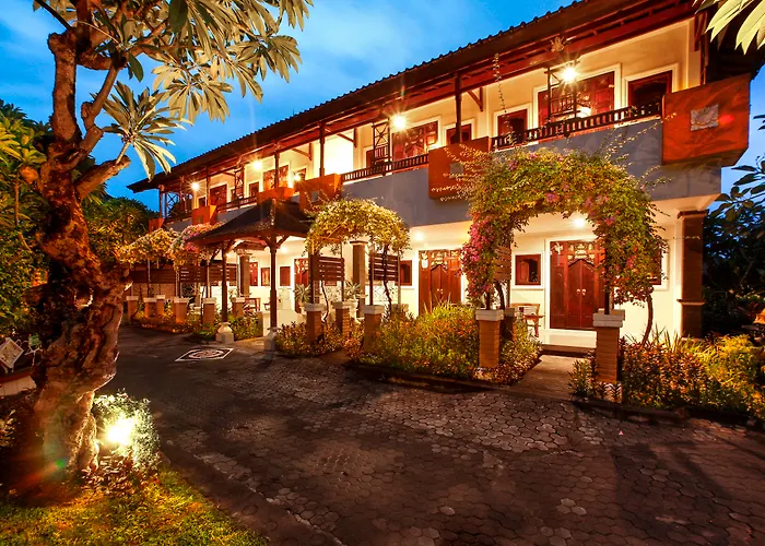 Bali Taman & Lovina ホテル