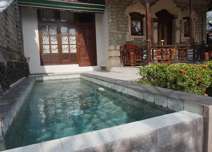 Bali Taman & Lovina Pabean Buleleng