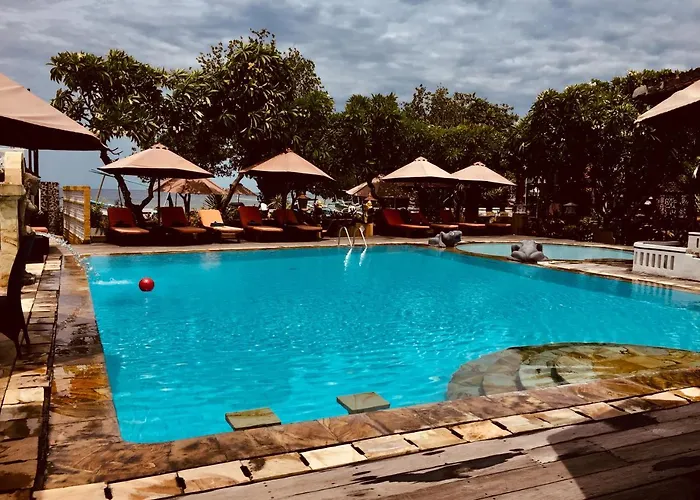 Bali Taman & Lovina ホテル 4*